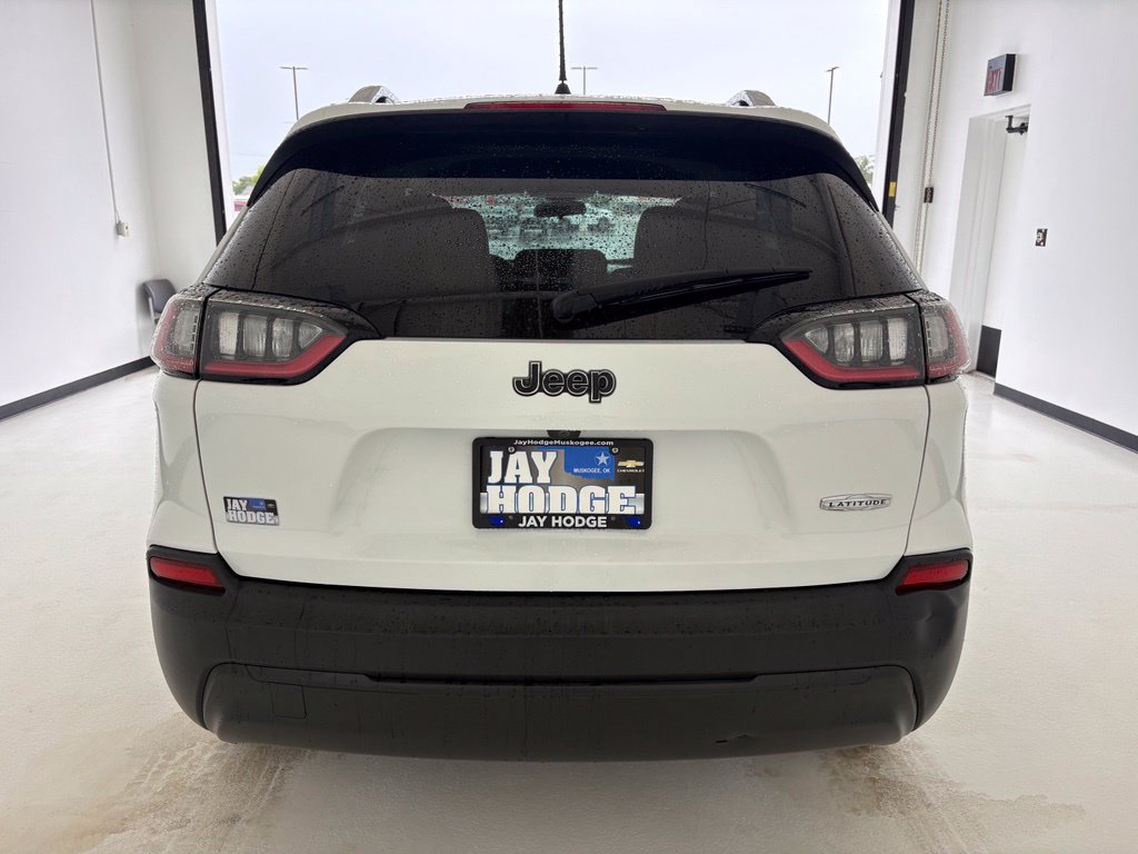 Used 2020 Jeep Cherokee Latitude FWD image 18