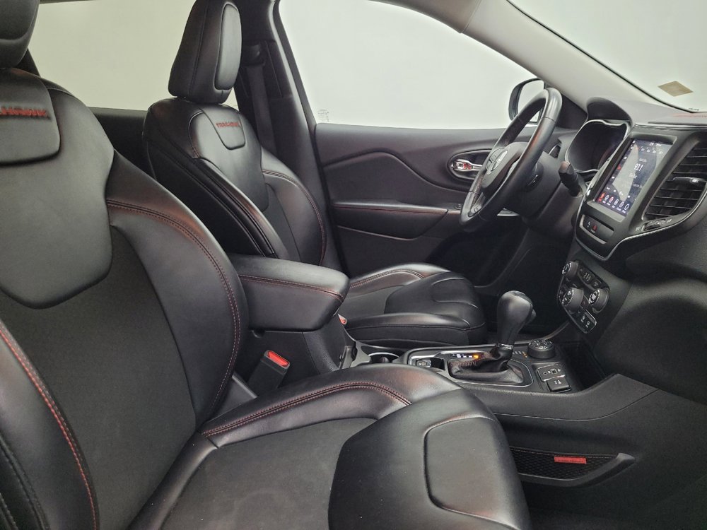 Used 2019 Jeep Cherokee Trailhawk w/ Cold Weather Group AWD/4WD image 21