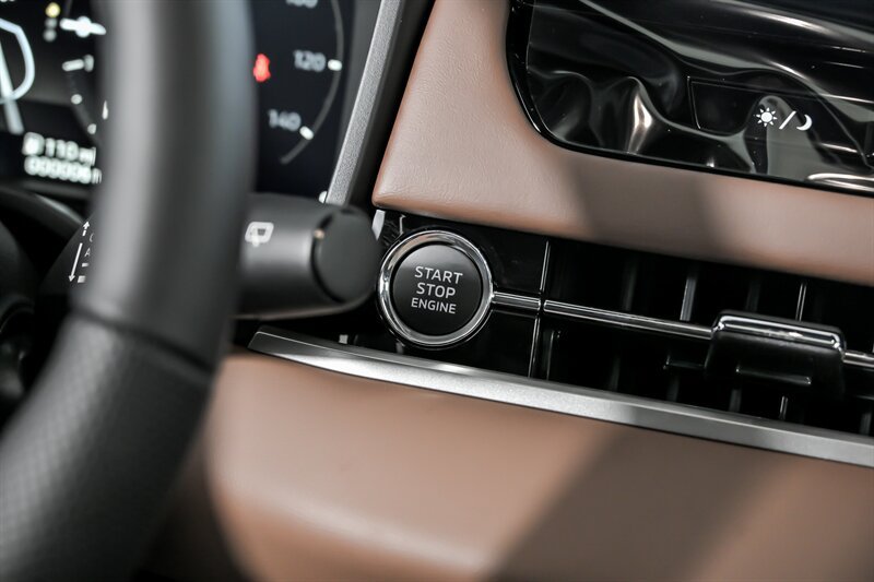 New 2026 Mitsubishi Outlander SEL FWD image 23