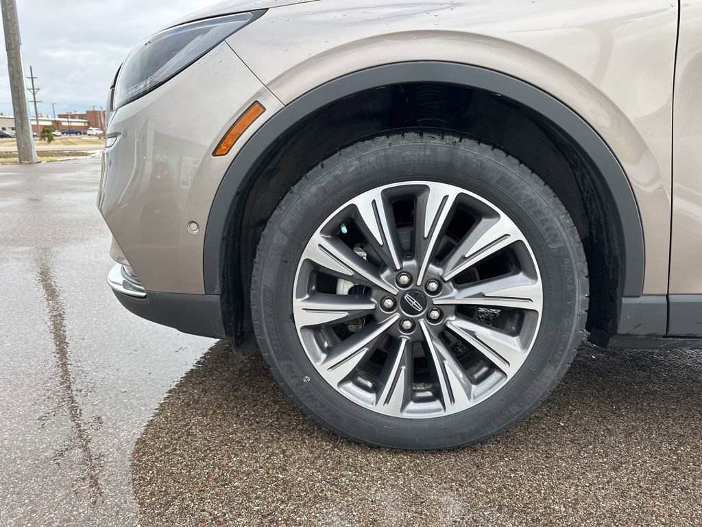 Used 2021 Lincoln Corsair Reserve image 14