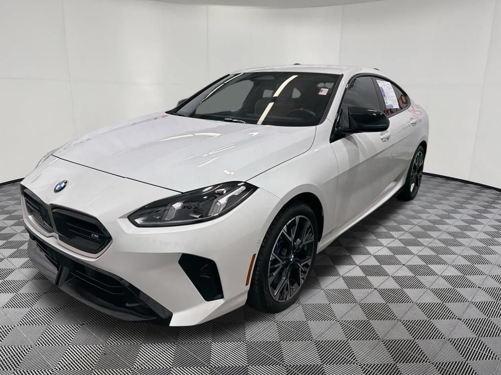 Used 2025 BMW M235i xDrive AWD/4WD image 3