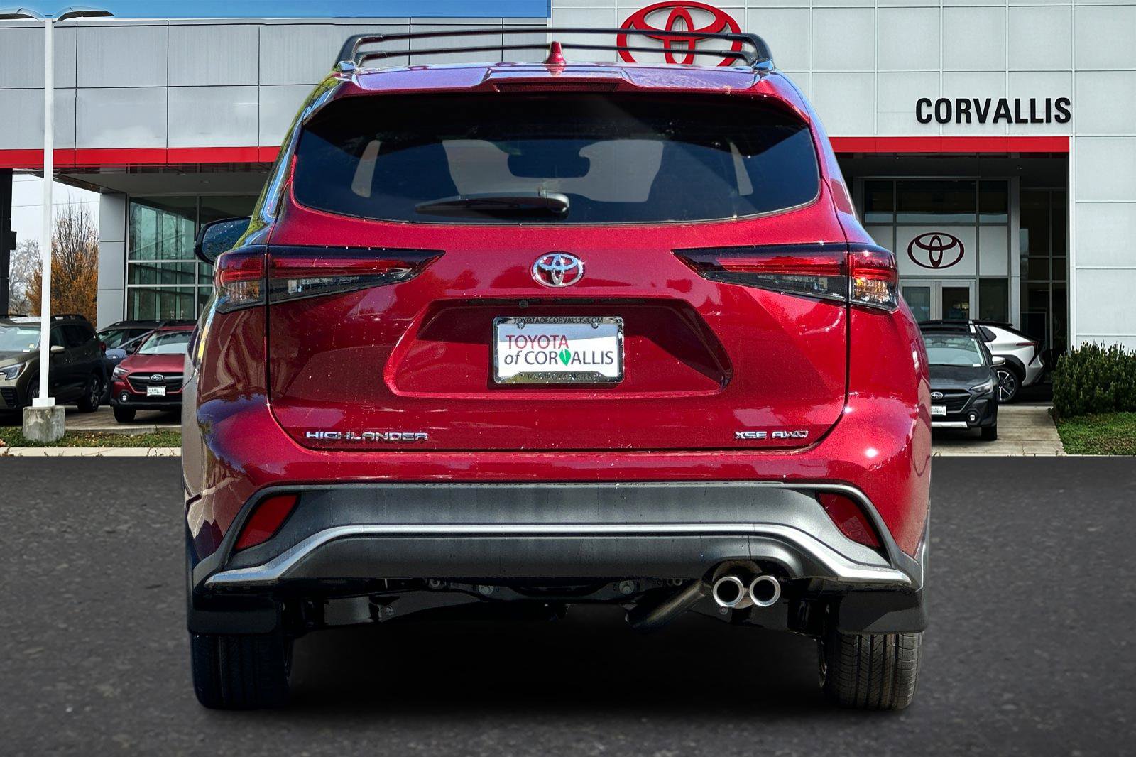 New 2025 Toyota Highlander XSE image 6