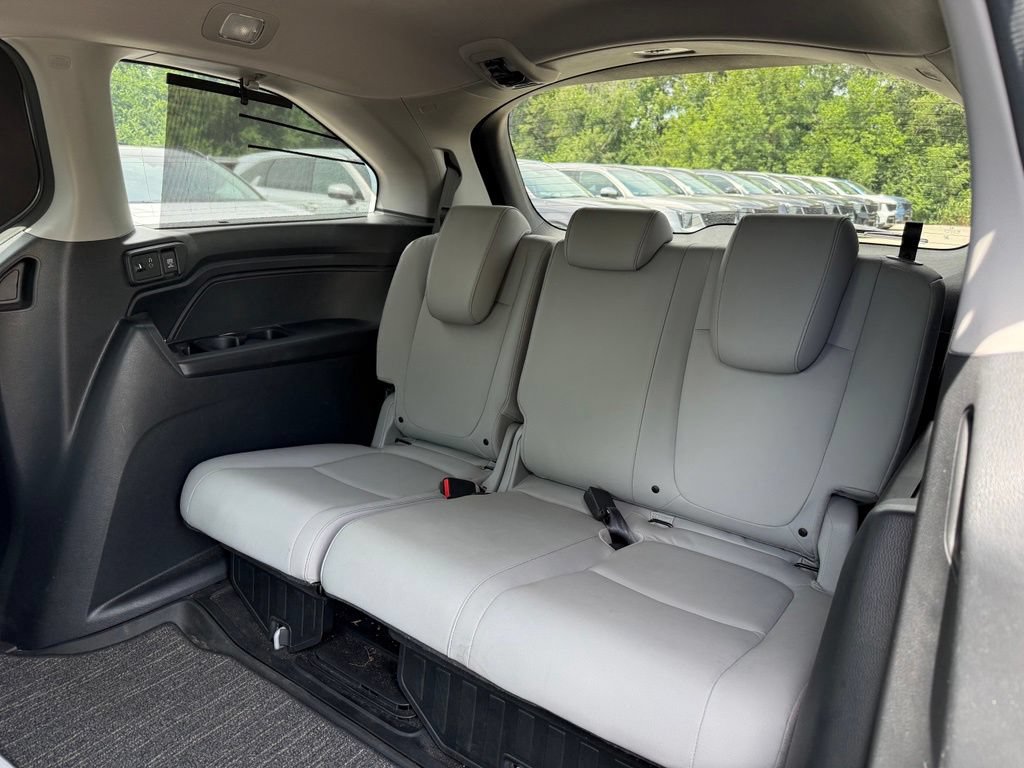 Used 2022 Honda Odyssey Touring image 13