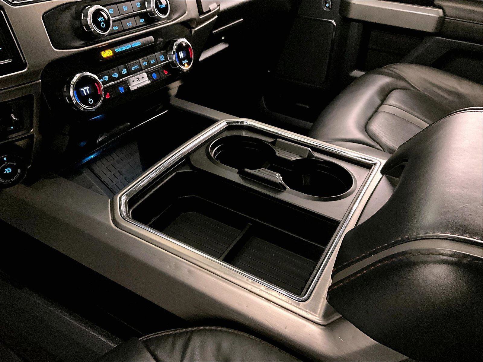 Used 2022 Ford F450 Platinum image 17