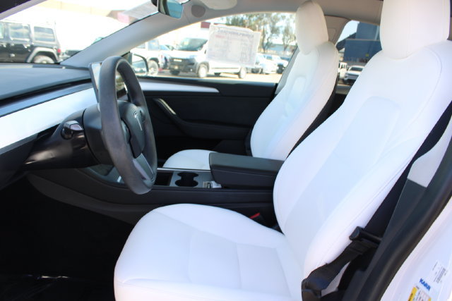 Used 2023 Tesla Model Y Performance AWD/4WD image 27