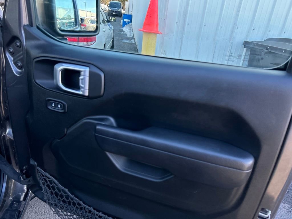 Used 2022 Jeep Wrangler Unlimited Sport AWD/4WD image 31