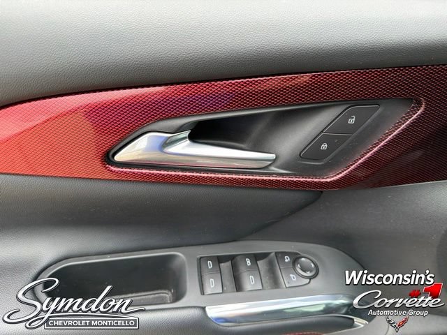 Used 2025 Chevrolet Traverse Z71 w/ LPO, Illumination Package AWD/4WD image 16