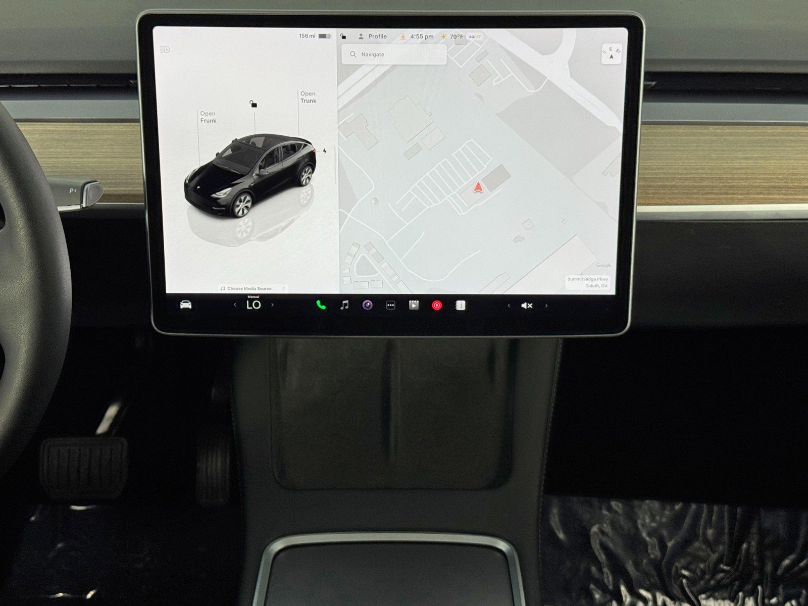 Used 2024 Tesla Model Y 2WD image 21