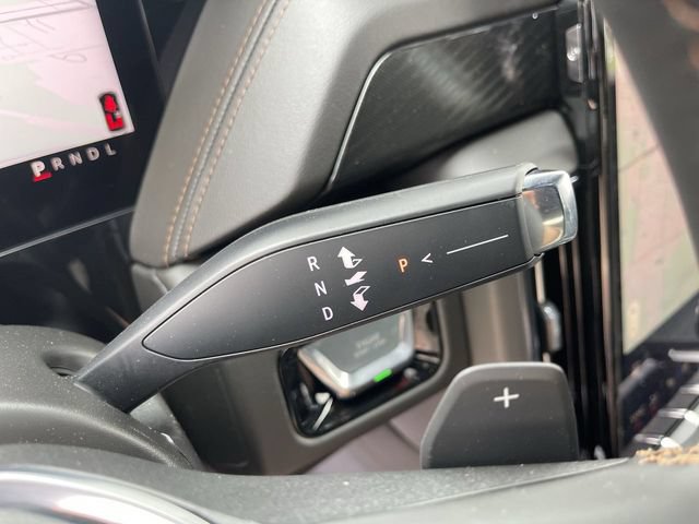 New 2026 GMC Yukon XL AT4 w/ AT4 Premium Plus Package AWD/4WD image 20