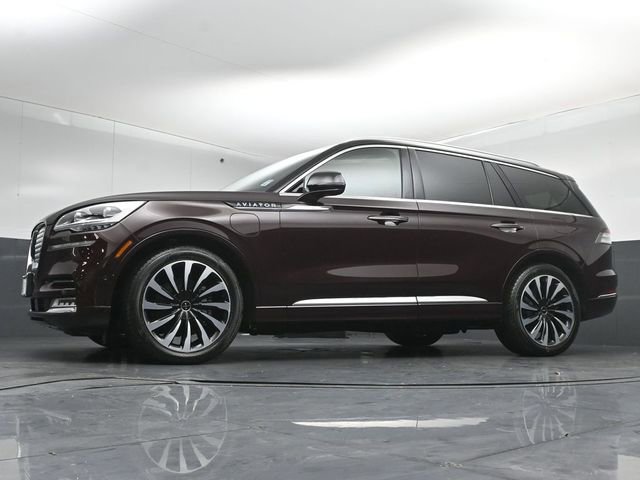 Certified 2023 Lincoln Aviator Black Label Grand Touring w/ Class IV Trailer Tow Package AWD/4WD image 44