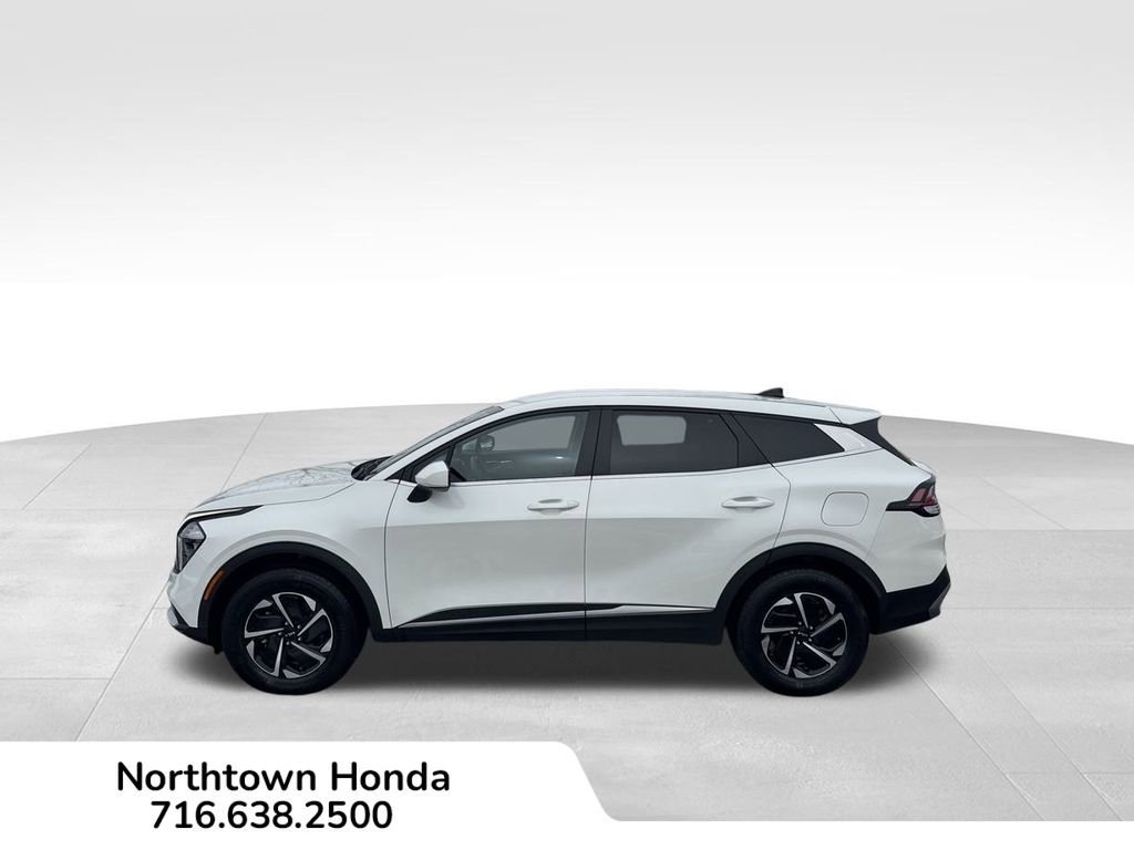 Used 2023 Kia Sportage LX image 8