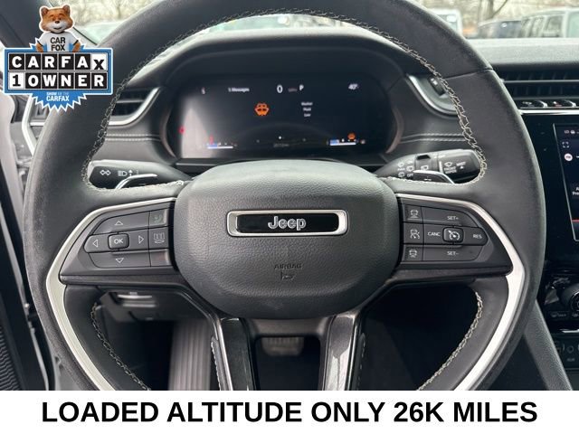 Used 2023 Jeep Grand Cherokee Altitude image 10