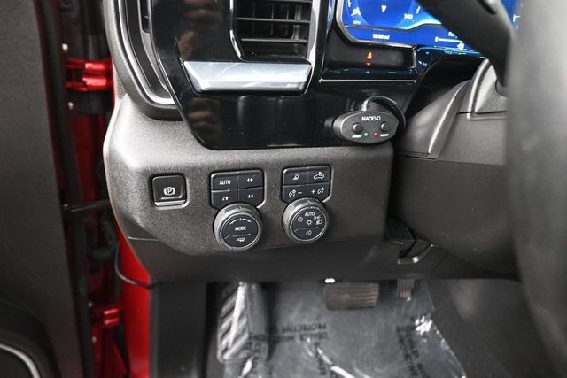 Used 2025 Chevrolet Silverado 1500 RST AWD/4WD image 17