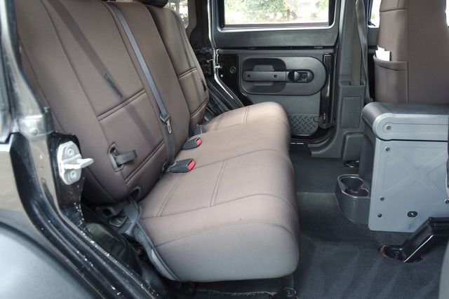 Used 2010 Jeep Wrangler Unlimited Sport image 15