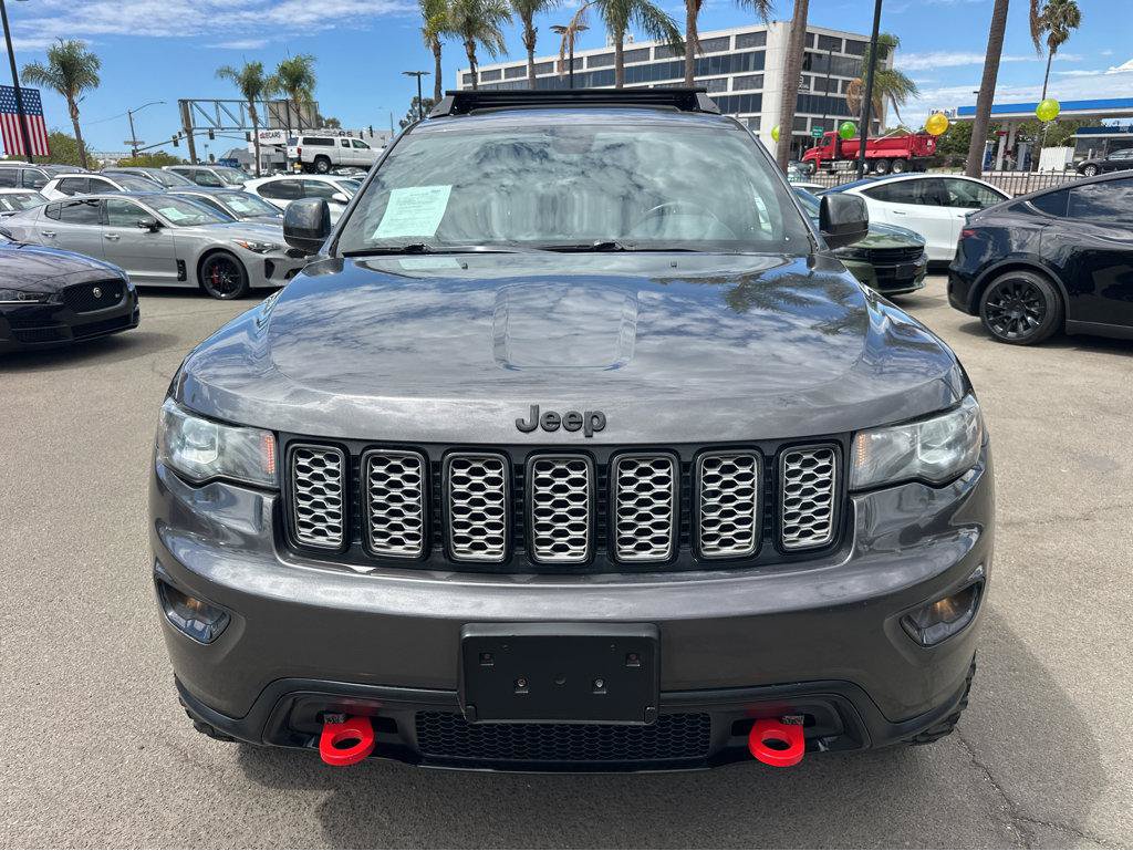 Used 2017 Jeep Grand Cherokee Altitude AWD/4WD image 2