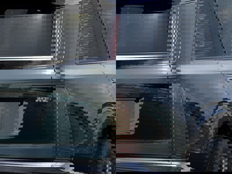 New 2026 Cadillac Vistiq Luxury w/ LPO, Floor Liner Package image 11