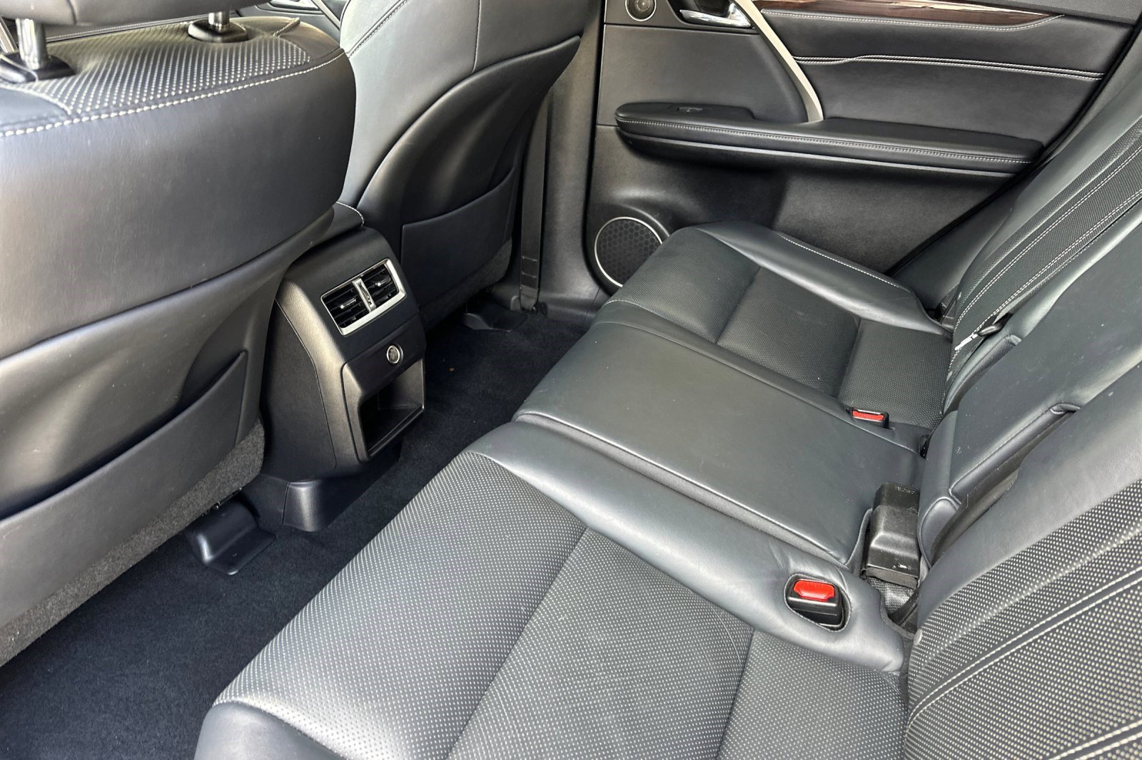 Used 2018 Lexus RX 350 AWD w/ Premium Package image 27