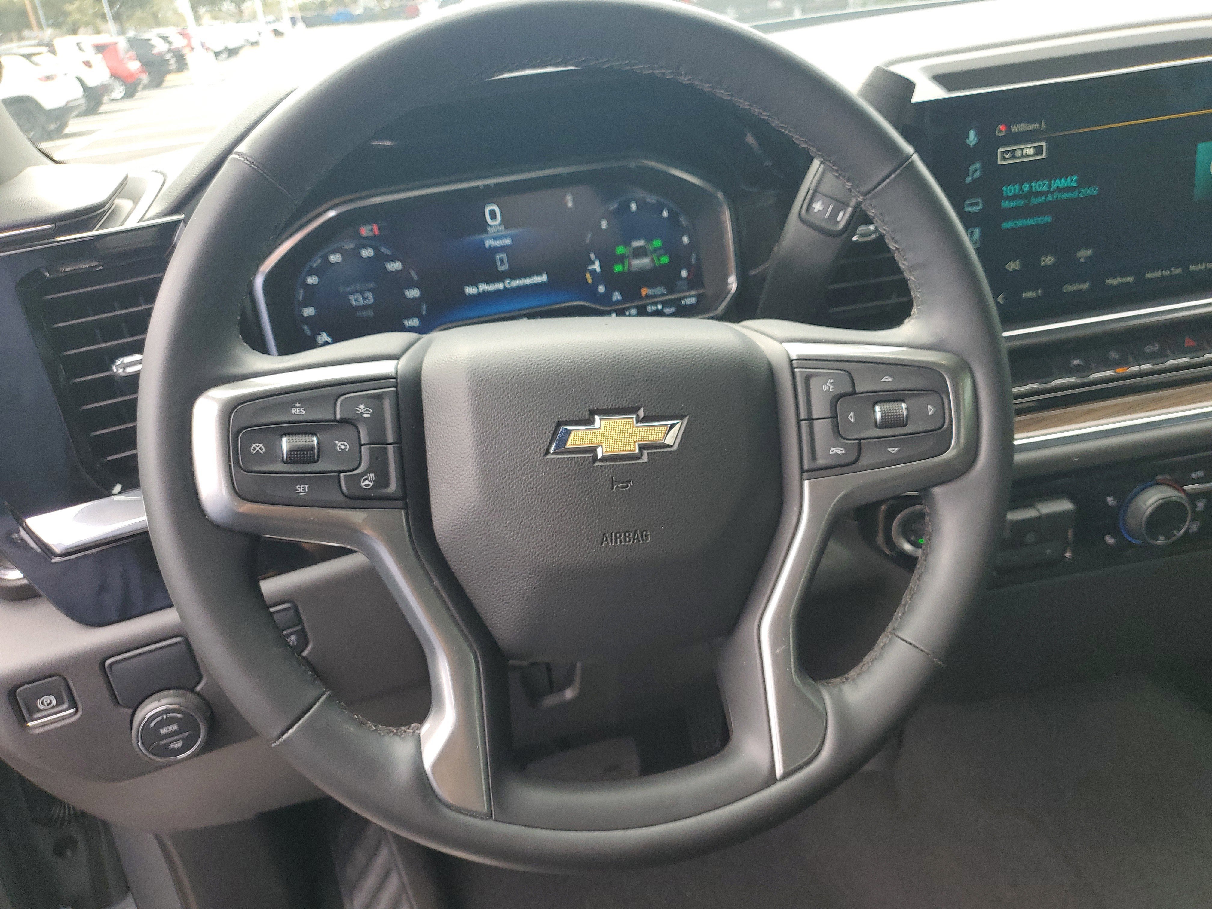 Used 2025 Chevrolet Silverado 1500 LT image 16