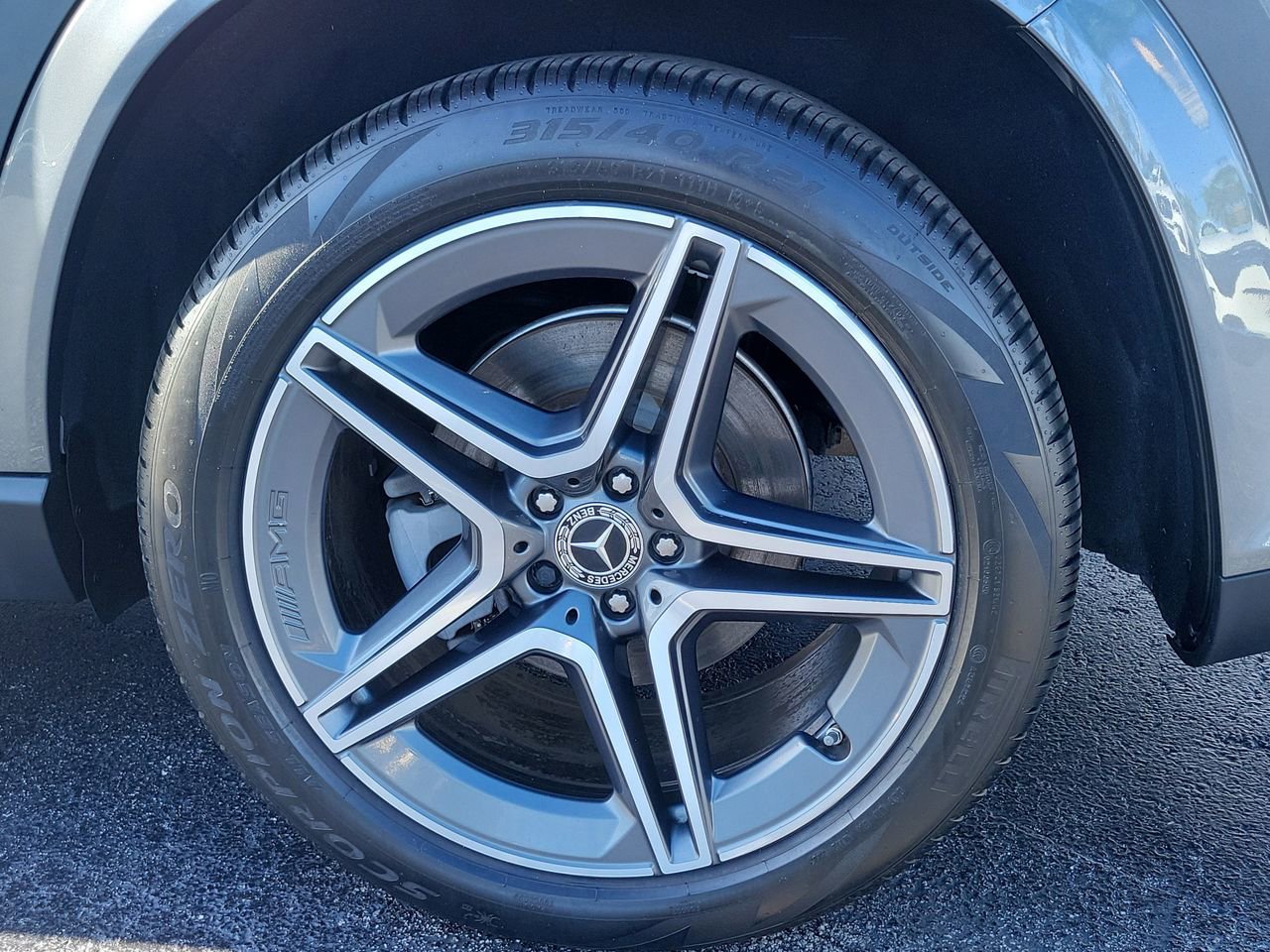 Certified 2022 Mercedes-Benz GLS 450 4MATIC image 11