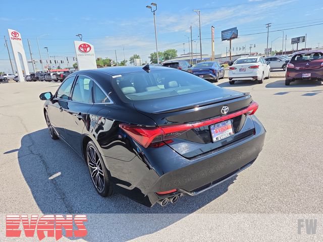 Used 2020 Toyota Avalon XSE w/ All Weather Liner Package FWD image 28