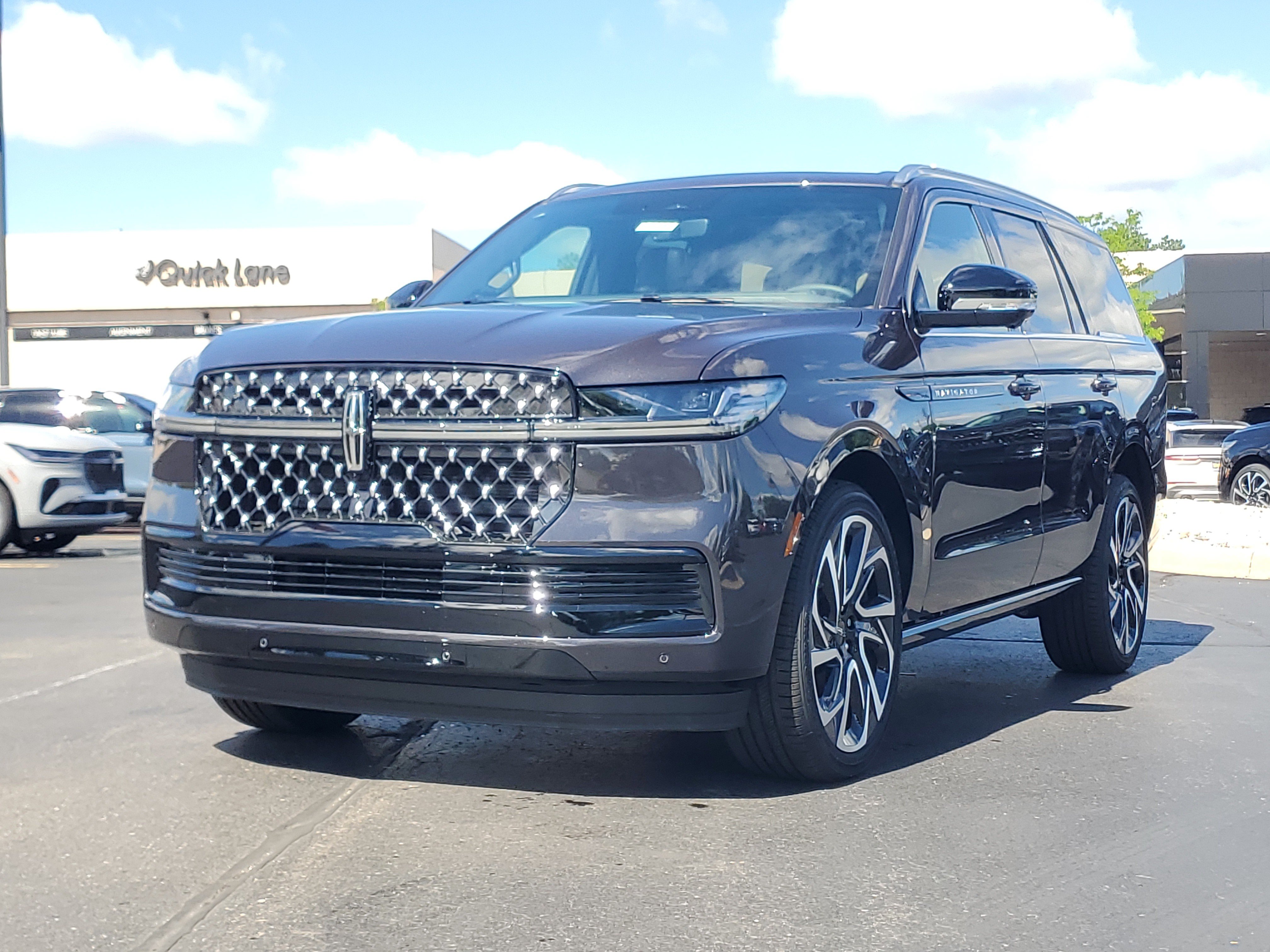 New 2026 Lincoln Navigator Black Label AWD/4WD video 2