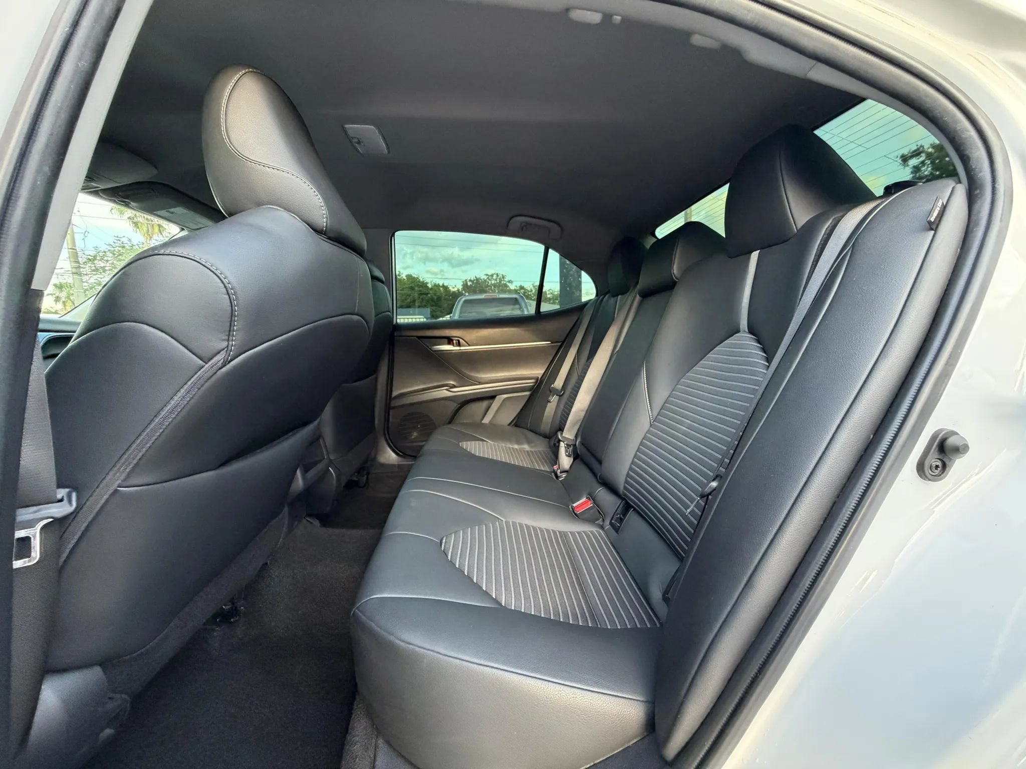 Used 2024 Toyota Camry SE w/ Convenience Package FWD image 11