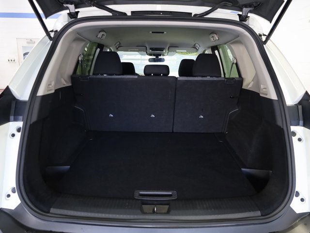 Used 2023 Nissan Rogue SV image 32