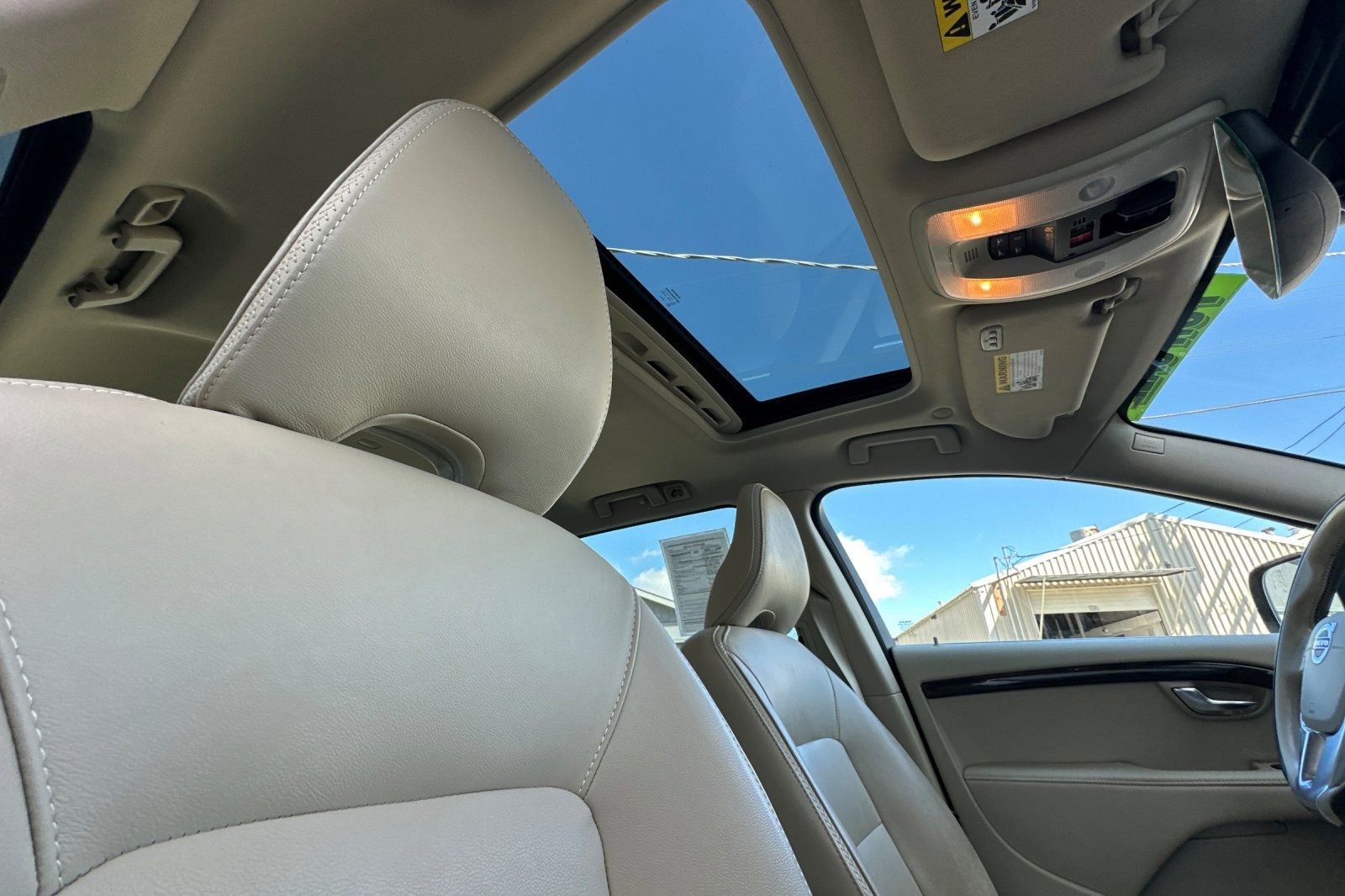 Used 2016 Volvo XC70 T5 Platinum w/ Protection Package image 19