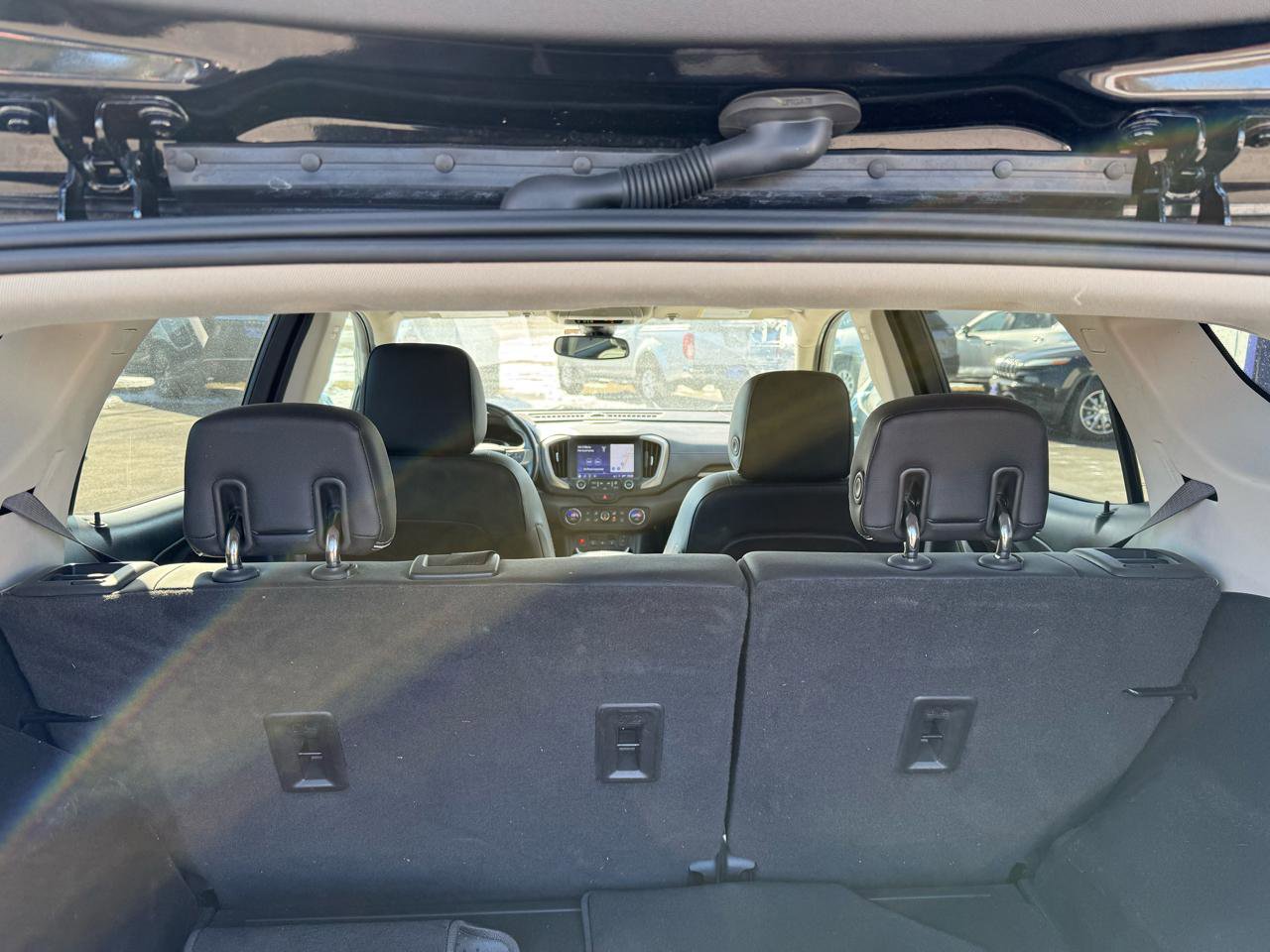 Used 2018 GMC Terrain Denali w/ Advanced Safety Package image 7