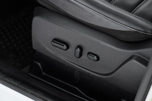 Used 2019 Ford Escape SEL AWD/4WD image 29