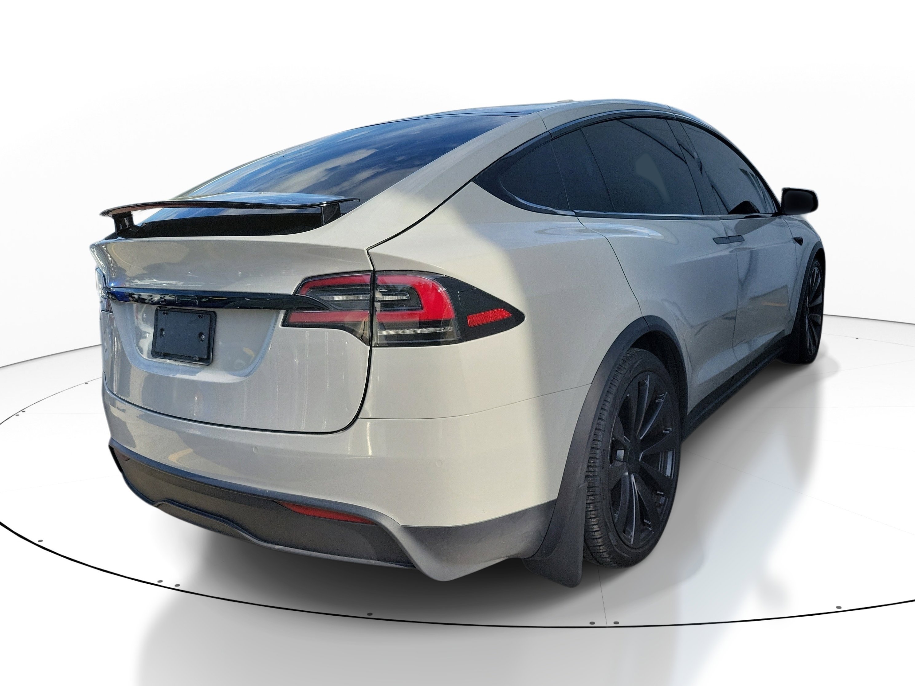 Used 2022 Tesla Model X image 5