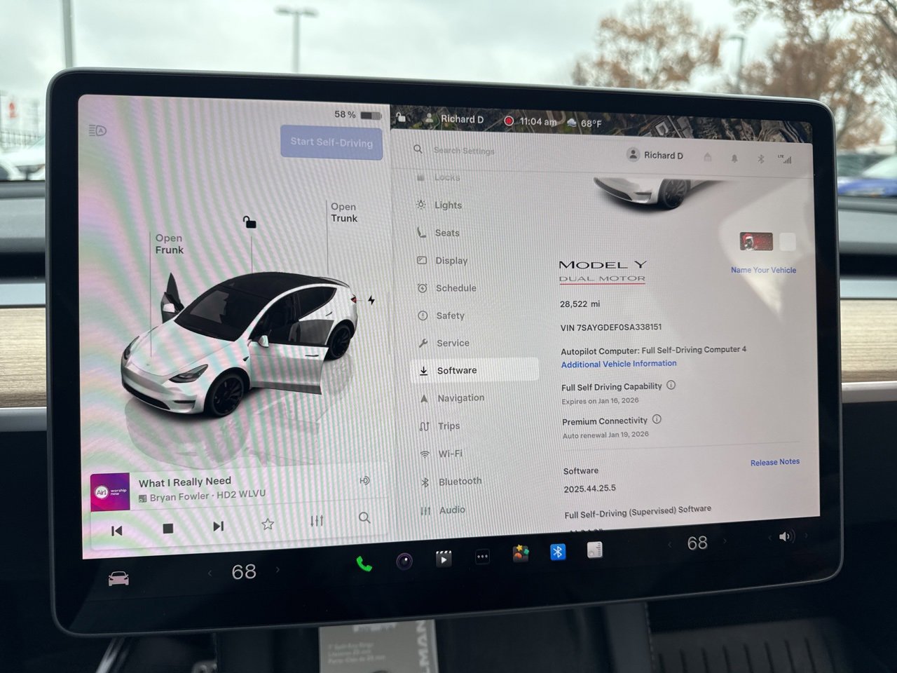 Used 2025 Tesla Model Y Performance image 9