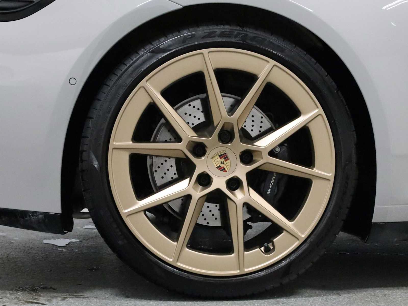 Certified 2025 Porsche 911 Carrera RWD image 36
