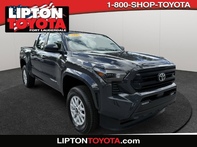 Used 2025 Toyota Tacoma SR5 AWD/4WD image 1