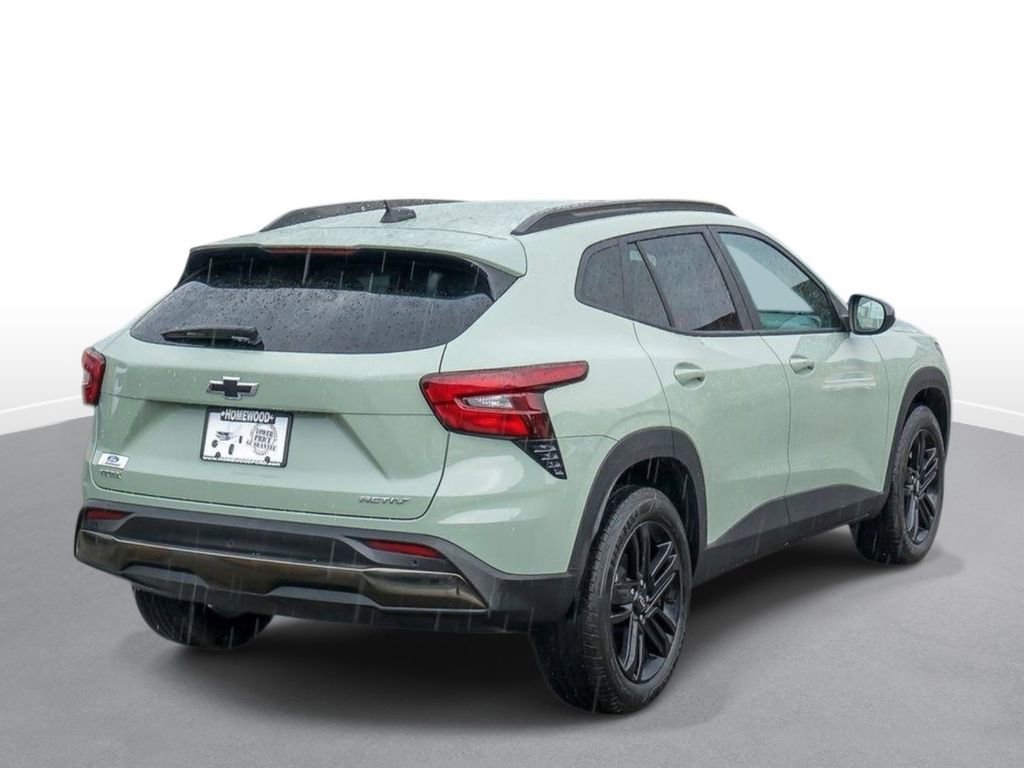 Used 2024 Chevrolet Trax ACTIV w/ Sunroof Package image 8