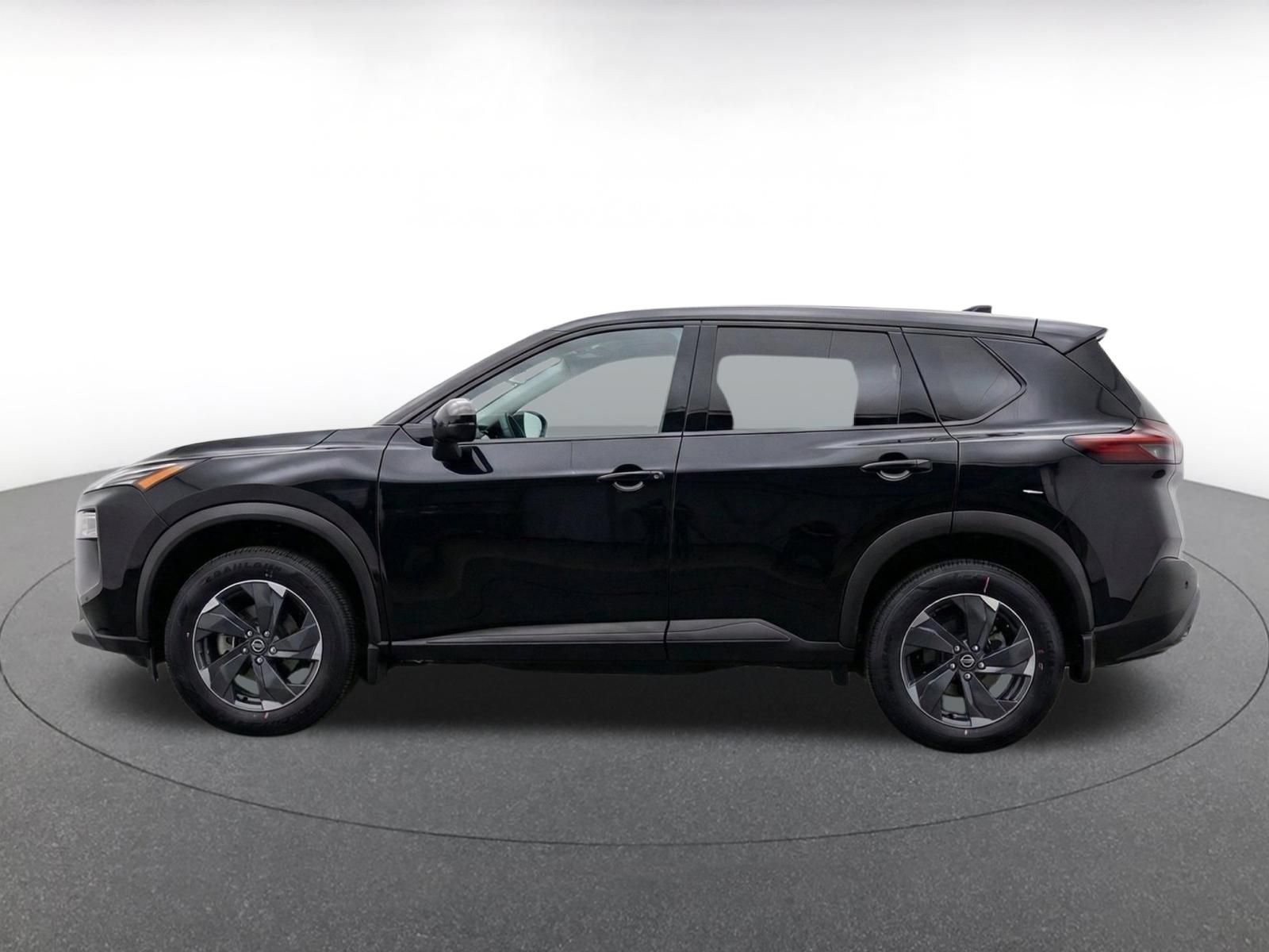 Used 2025 Nissan Rogue SV AWD/4WD image 4