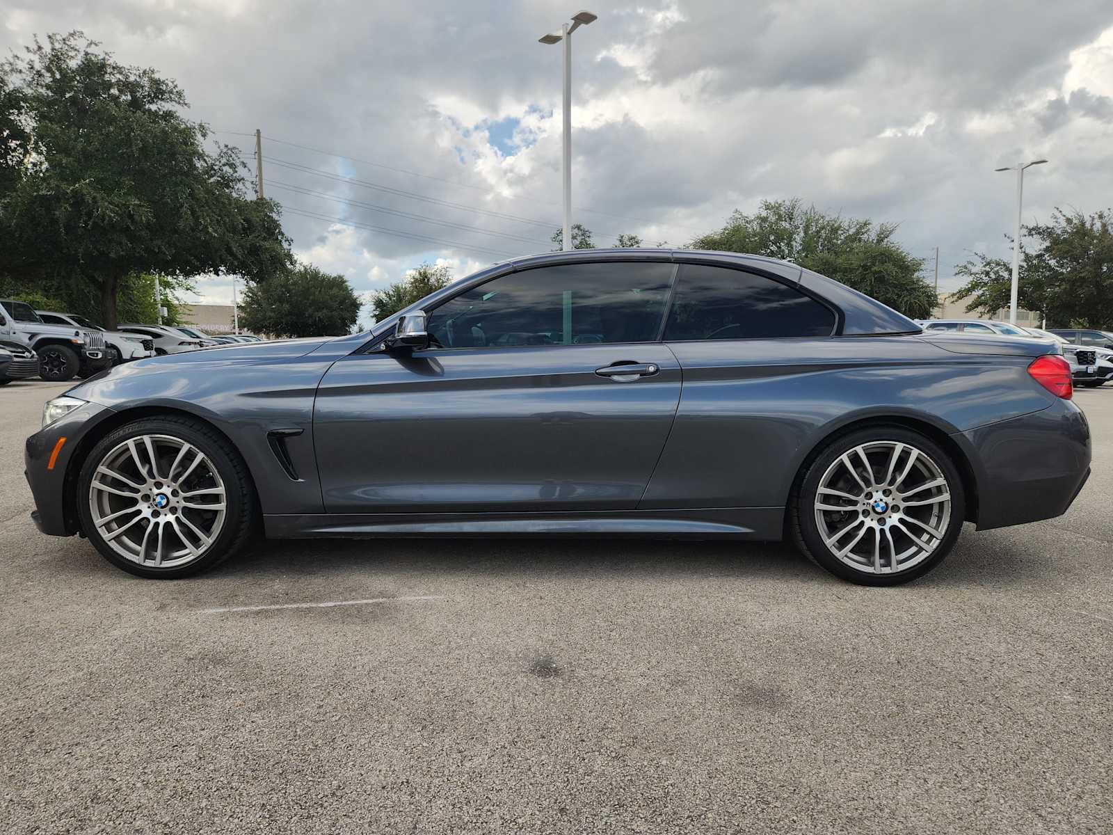 Used 2017 BMW 430i Convertible RWD image 4