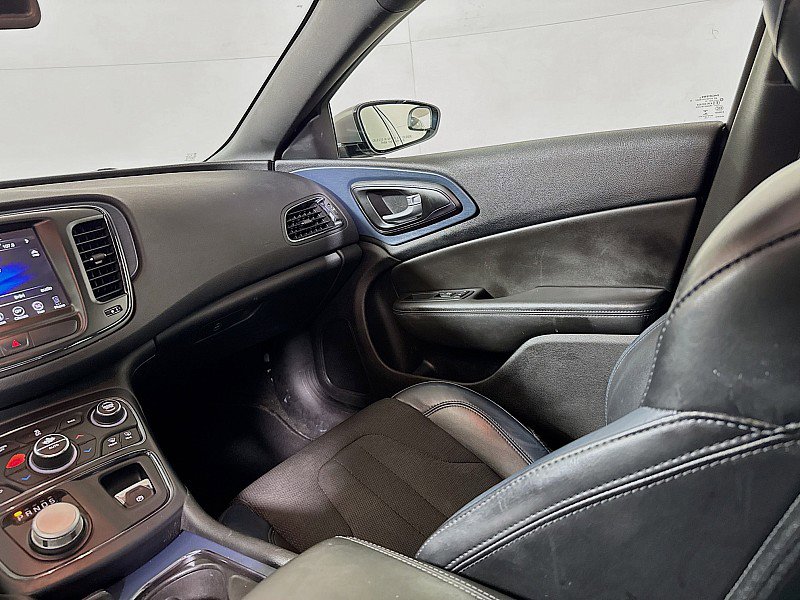 Used 2016 Chrysler 200 S w/ Comfort Group image 25