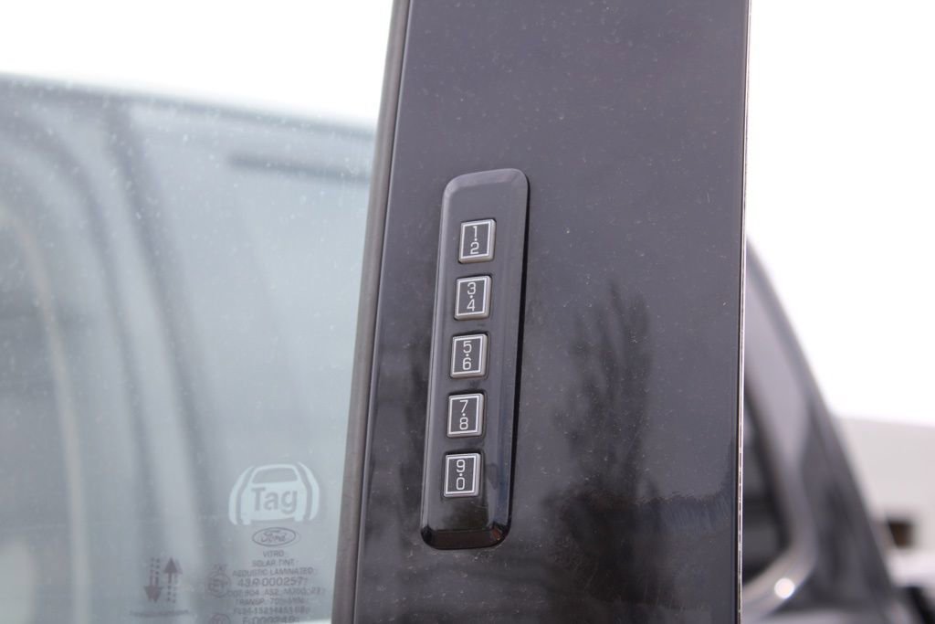 Used 2019 Ford F150 Limited image 15