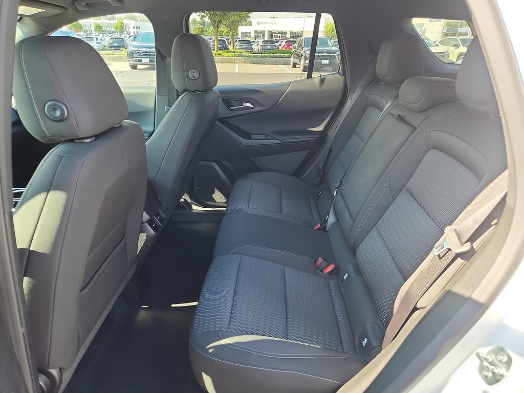 Certified 2026 Chevrolet Equinox LT FWD image 10