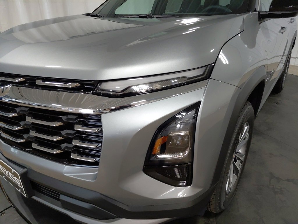 New 2026 Chevrolet Equinox LT w/ Convenience Package II image 13