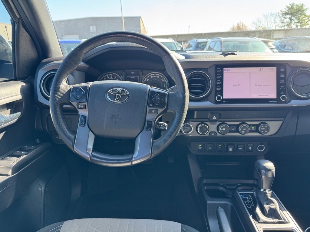 Used 2020 Toyota Tacoma TRD Sport w/ Technology Package image 12