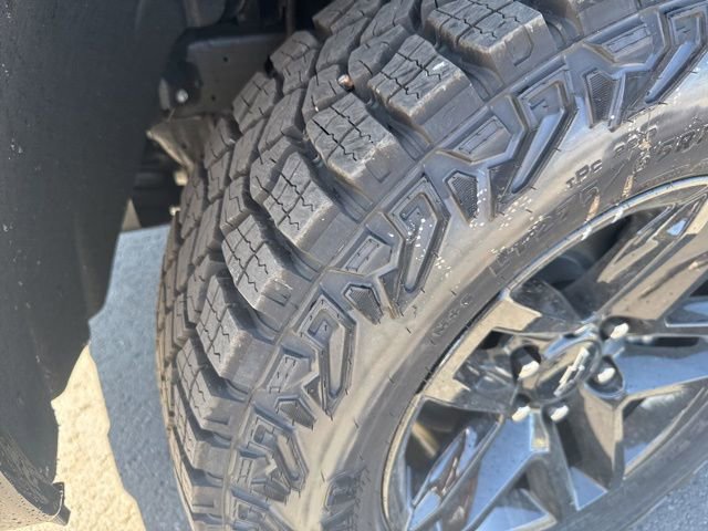 Used 2026 Chevrolet Silverado 1500 Custom Trail Boss w/ LPO, Dark Essentials Package image 10