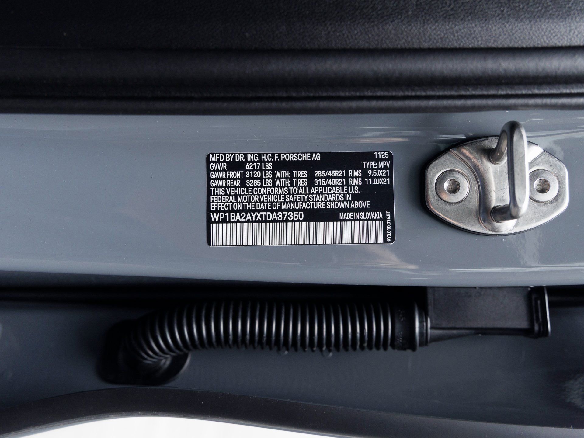 New 2026 Porsche Cayenne Coupe image 39