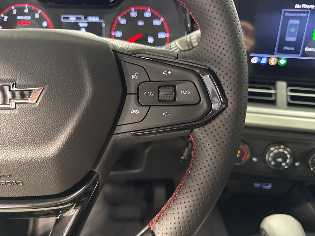 New 2026 Chevrolet Trax RS w/ Sunroof Package FWD image 6