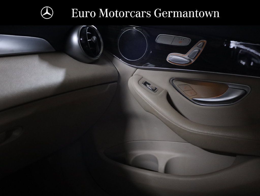 Used 2019 Mercedes-Benz GLC 350e 4MATIC image 26