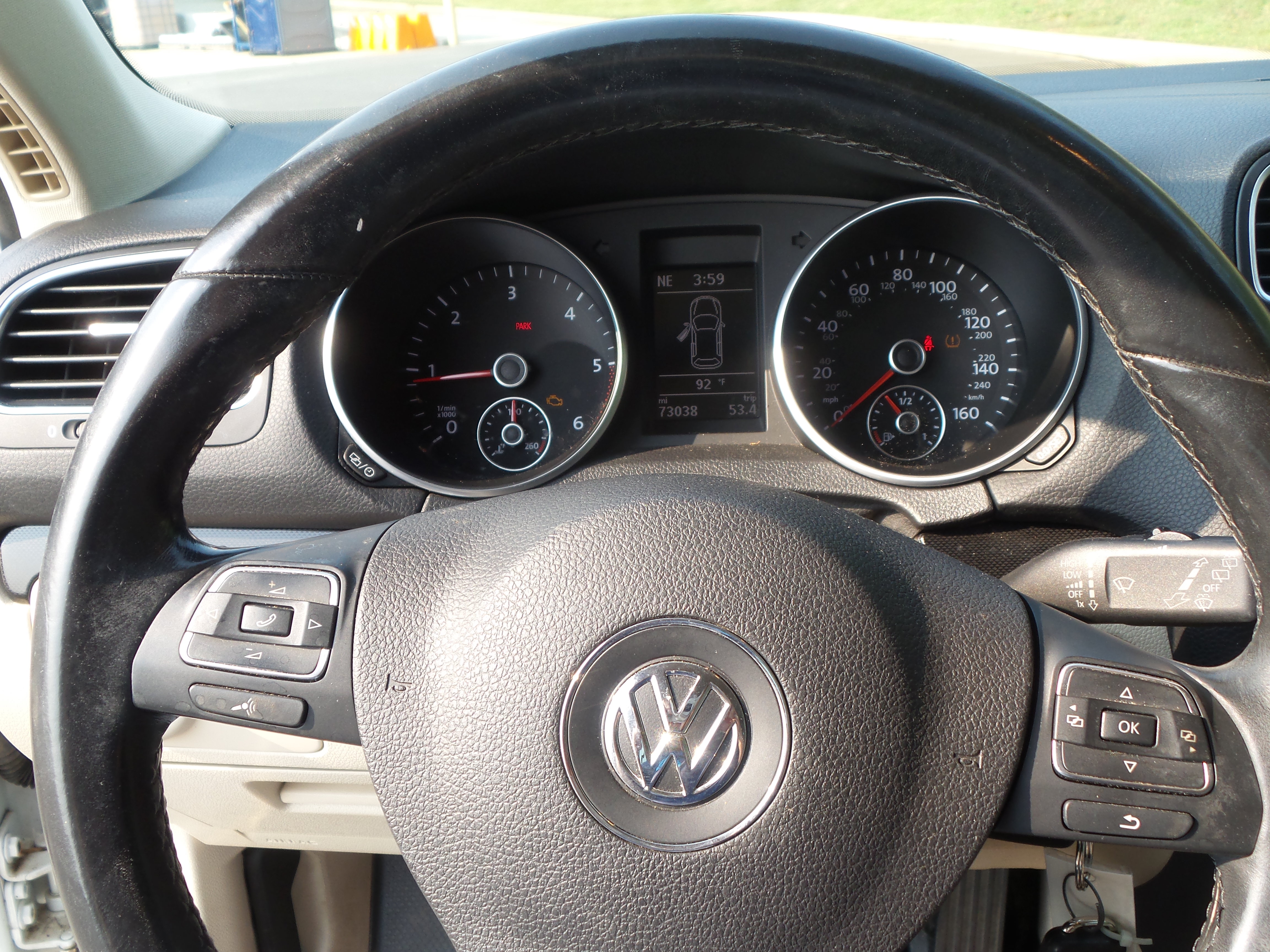 Used 2014 Volkswagen Jetta TDI FWD image 34