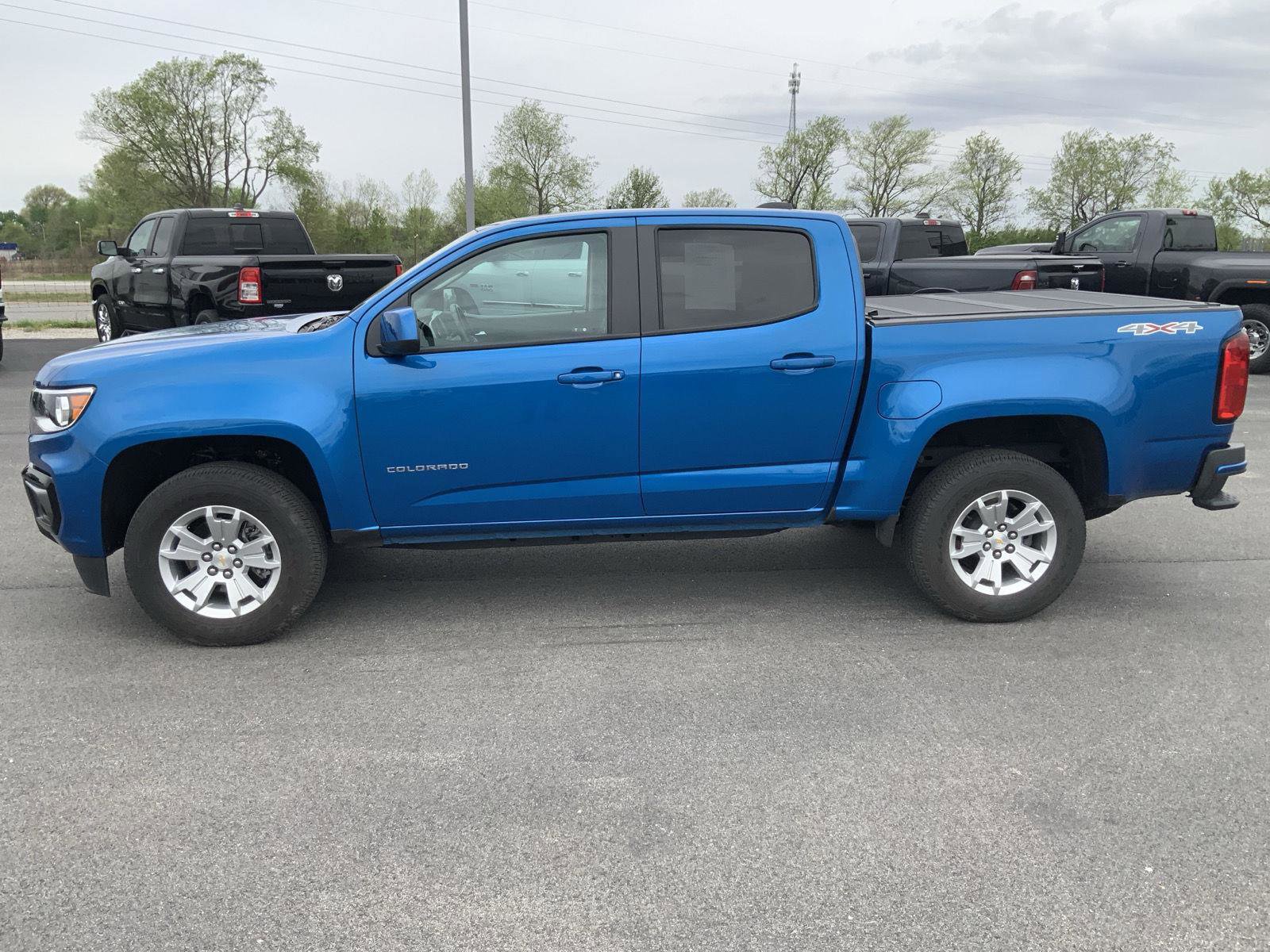 Used 2022 Chevrolet Colorado LT w/ Luxury Package image 8