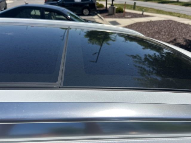 Used 2019 Volvo XC40 T5 Inscription image 14