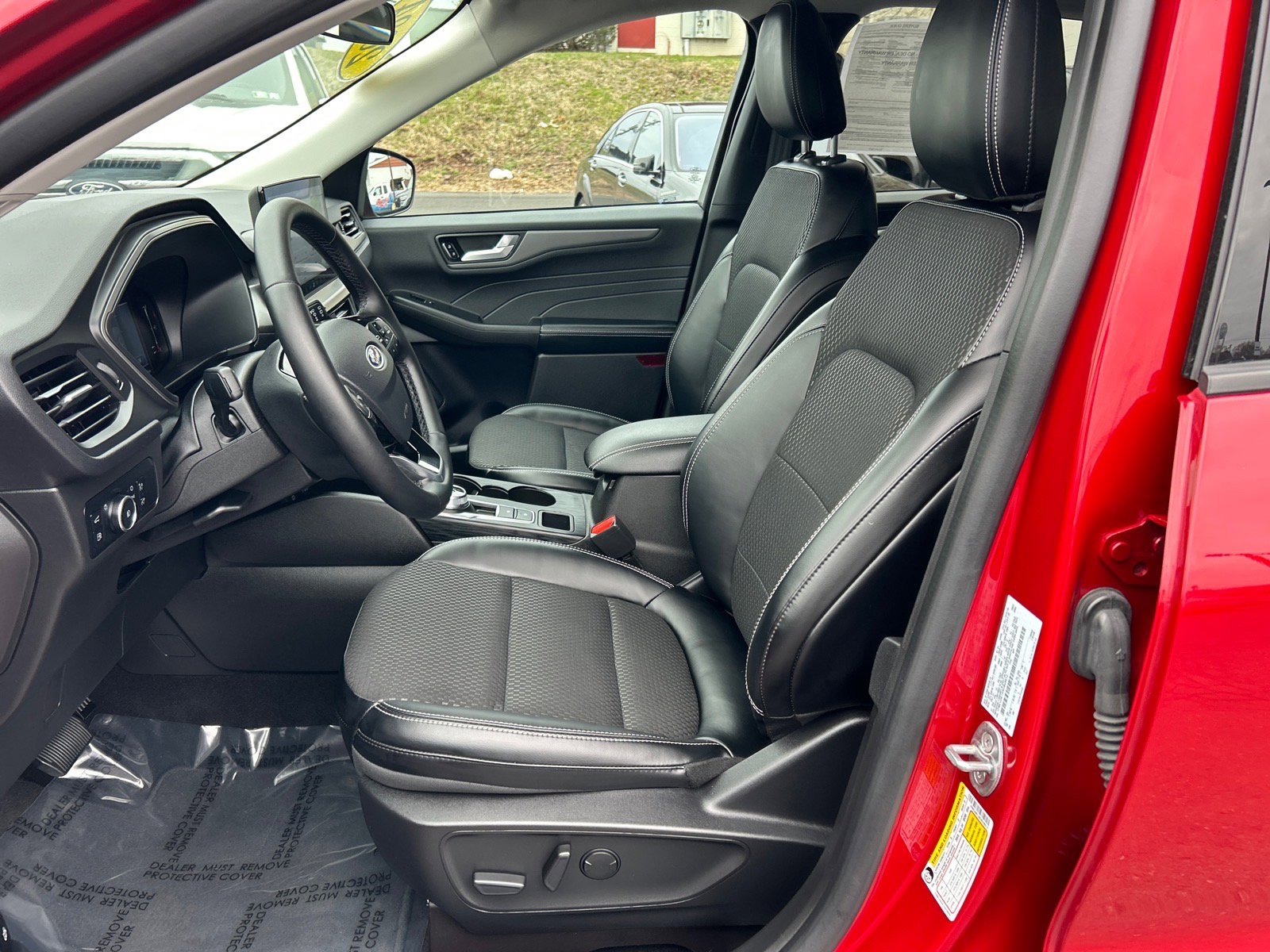 Certified 2024 Ford Escape SE image 6